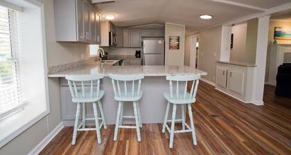 Sandy Oaks, Soundview House in Salter Path, NC!