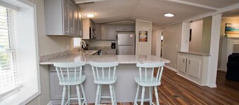 Sandy Oaks, Soundview House in Salter Path, NC!
