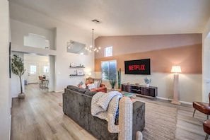 TV, fireplace