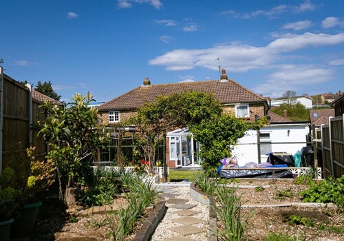 Valley Rise | By My Getaways | Free Parking