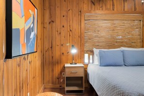 2 bedrooms, iron/ironing board, WiFi, bed sheets - Waterlily Serenity | 2 Bedroom | Creekside (Wimberley)