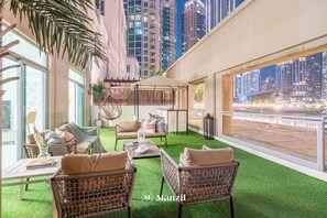 Luxury Villa | Terrace/patio