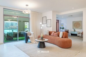 Luxury Villa | Living area - Manzil - Spacious 3B Villa w/ Burj & Fountain View (Dubai)