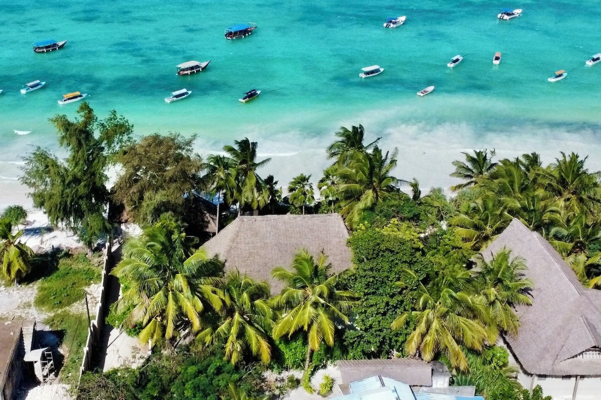 Két bảo mật tại phòng, trang trí khác biệt, màn/rèm cản sáng