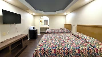 Skrivebord, wi-fi (inkludert) og sengetøy