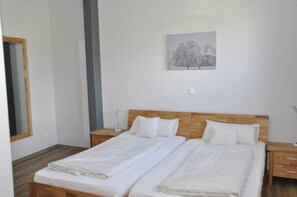 1 多间卧室、熨斗/熨衣板、旅行婴儿床、免费 WiFi