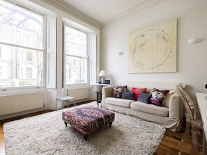 TV - Spacious & light gem in Chelsea - Pass the Keys (London)