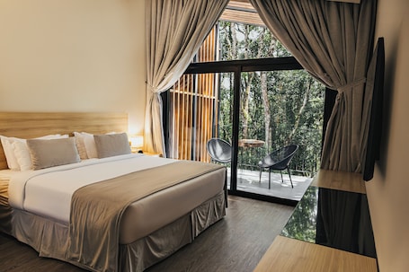 Premium Chalet, 1 King Bed | 1 bedroom, minibar, in-room safe, laptop workspace