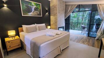 1 habitaciĂłn, minibar y caja de seguridad en la habitaciĂłn