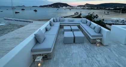 Milos AquaBliss Beachfront Villa