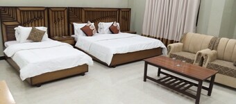 Hotel Almarkaz