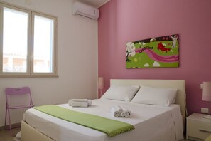 4 bedrooms, in-room safe, iron/ironing board, travel cot - Villa Soleado - Marzamemi, San Lorenzo (Noto) (Noto)