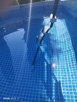 Outdoor pool - Chambre Coquelicot en Provence , au Pied du Luberon (La Tour-d'Aigues)