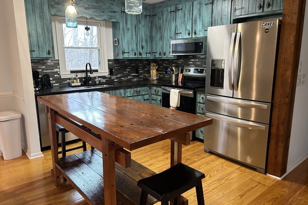 Spacious kitchen fully equipped with all the essentials