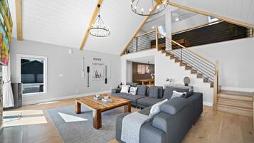 TV, fireplace, table football, stereo