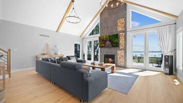 TV, fireplace, books, stereo