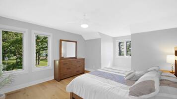 5 bedrooms, iron/ironing board, travel cot, WiFi