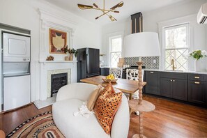 テレビ、書斎 / ワークスペース