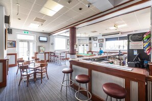 Bar (in der Unterkunft)