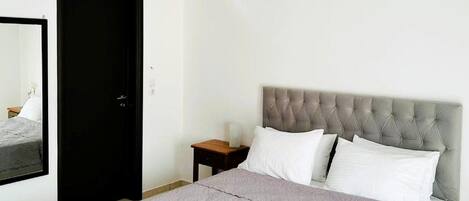 Iron/ironing board, WiFi
