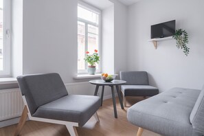 Deluxe Apartment | Living area