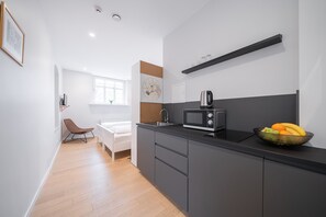 Deluxe Studio | Private kitchen