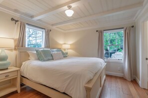 4 chambres, bureau, fer et planche à repasser, Wi-Fi