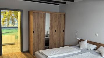 1 Schlafzimmer, Bügeleisen/Bügelbrett, Reisekinderbett, kostenloses WLAN