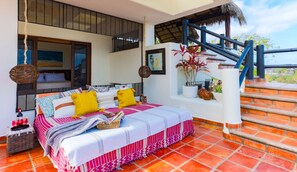 4 bedrooms, in-room safe, desk, iron/ironing board