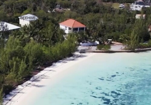 Spacious home steps to Cocoa bay