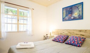 5 Schlafzimmer, Schreibtisch, WLAN, Bettwäsche