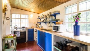 Kühlschrank, Ofen, Herdplatte