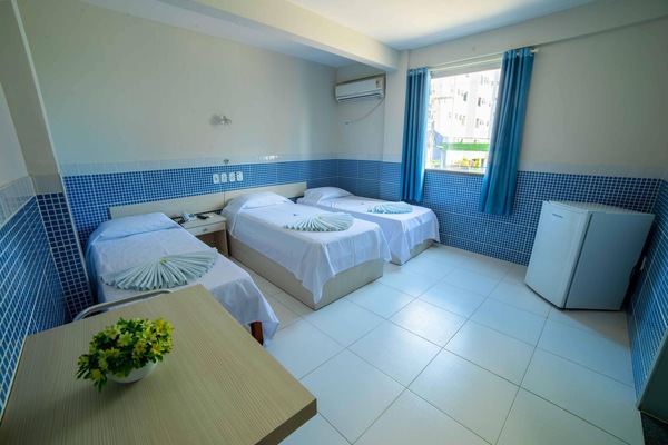 Executive Triple Room, 3 Twin Beds | Desk, laptop workspace, soundproofing, free WiFi