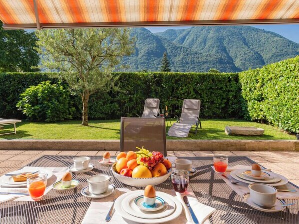 Outdoor dining - Stazione by Interhome (Porlezza)