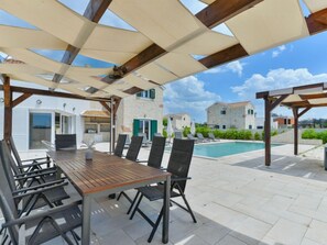 Outdoor dining - Vacation home Violet by Interhome (Zaton (Šibenik))