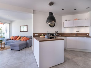 Interior - Le Nirvana by Interhome (Port Camargue)