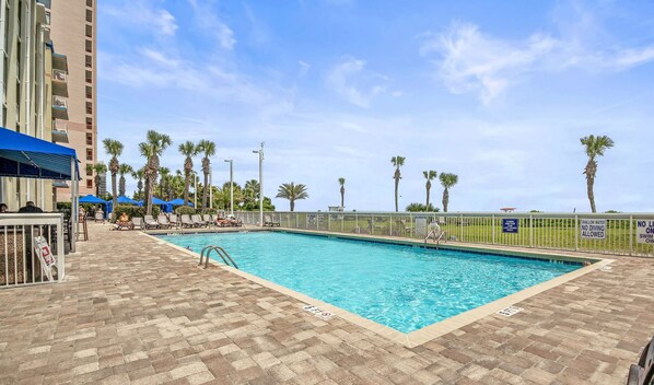 Indoor pool, outdoor pool