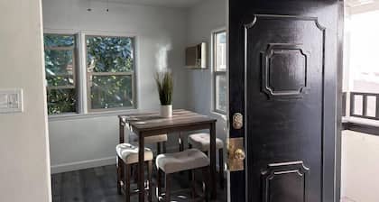 Fully remodeled 1 bedroom in prime West Hollywood.