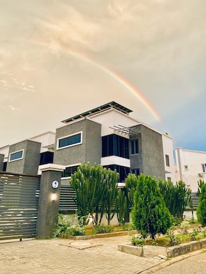 Bagian depan properti