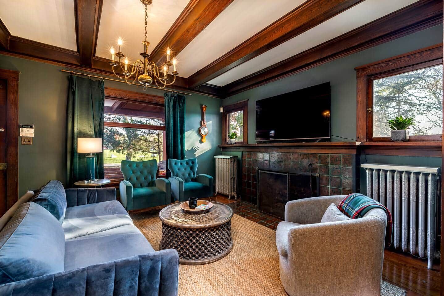 One of the many cozy spots to hang out in the house. Great spot to play games (provided) and just catch up.