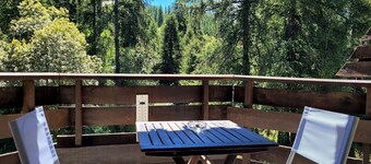 Grand Studio Lumineux au Calme Avec Jolie vue