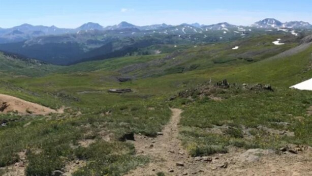 A mountainous landscape with a clear sky. - Wet mountain  (Rye)