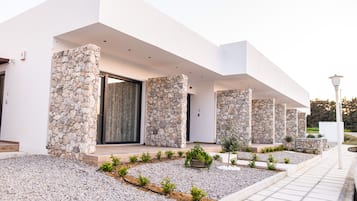 Deluxe Apartment | Terrace/patio