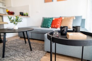 Deluxe Apartment | Living area | 43-inch Smart TV with cable channels, TV - Pebble Garden (Kos)
