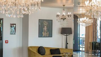 Sala de estar en el lobby