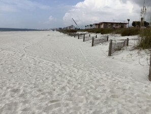 Camastros y toallas de playa 