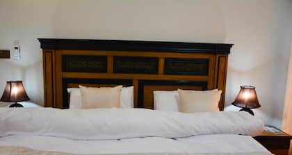 Khyber Guest House