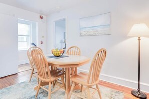 Dining - Come See The Main Line (Bryn Mawr)