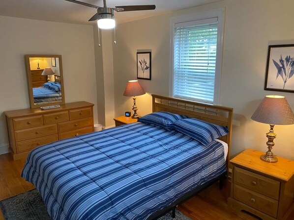 2 Schlafzimmer, Bügeleisen/Bügelbrett, kostenloses WLAN, Bettwäsche