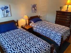 2 Schlafzimmer, Bügeleisen/Bügelbrett, kostenloses WLAN, Bettwäsche